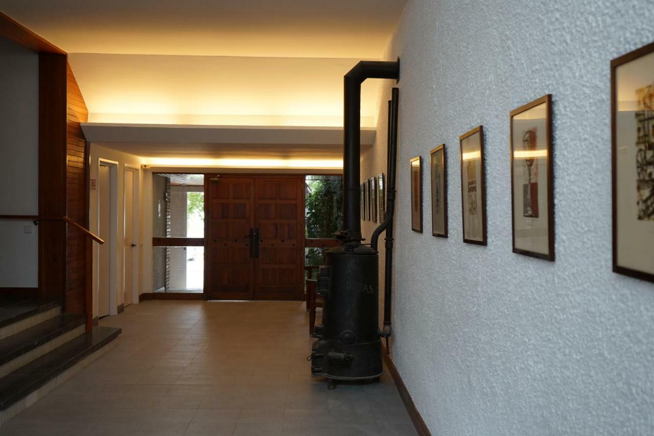 Apartamentos Les Barbes Caldes D'Estrach Exterior photo